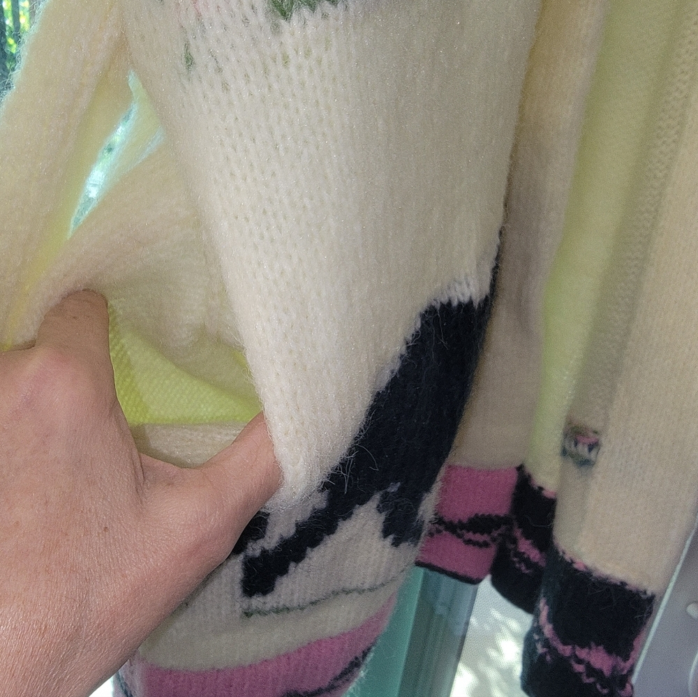 Horse Hooded Cardigan Sweater 🐴🏜️🌵 - Picture 5 of 5